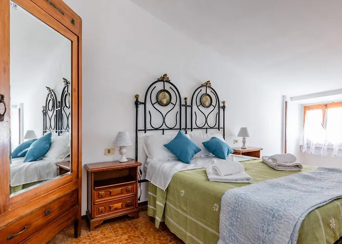 Le Finestre Sul Corso Roomy Apartment With Terrace