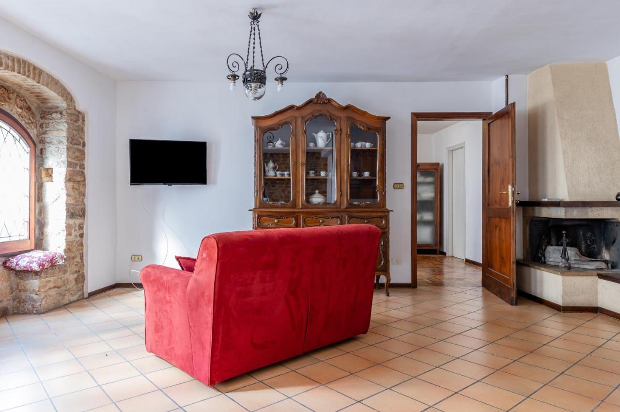 Le Finestre Sul Corso Roomy With Terrace Appartement